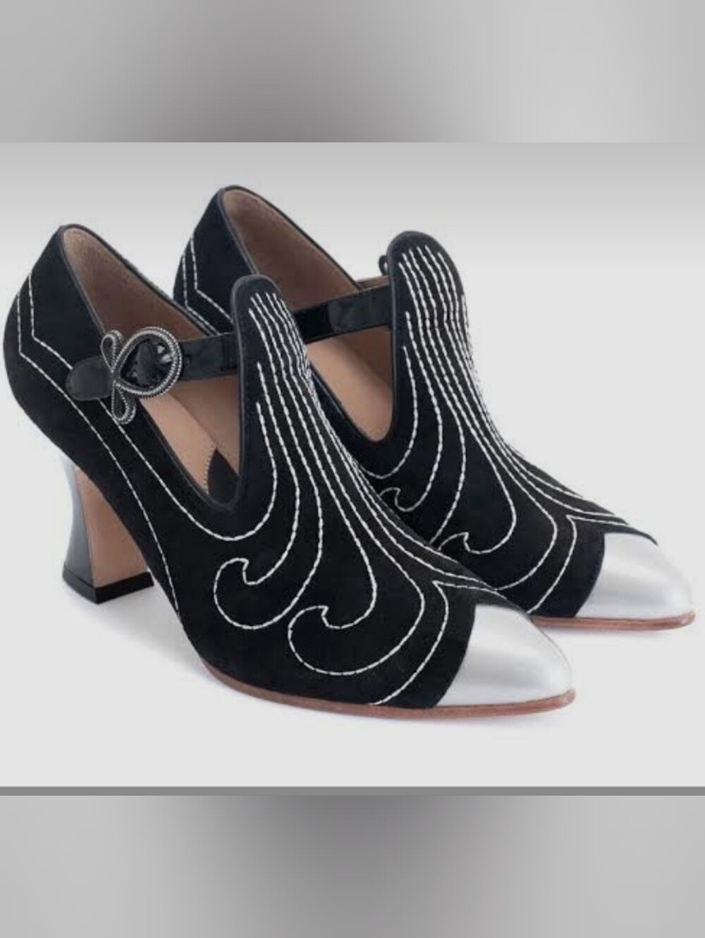 NIB Rare John Fluevog The Poser Somani T-Strap Embroidered Suede Heels - Size 9